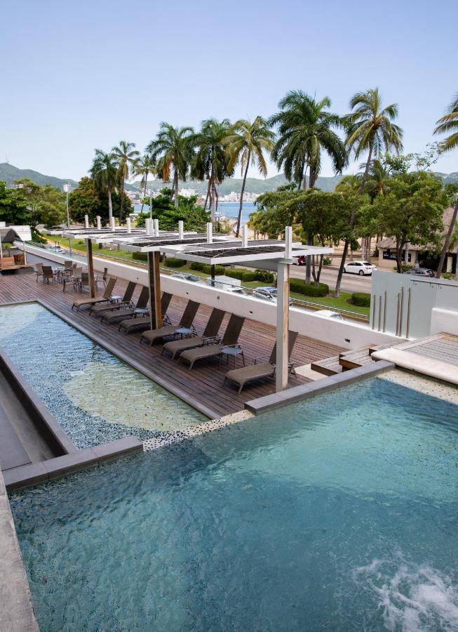 Ramada By Wyndham Acapulco Hotel & Suites Екстер'єр фото