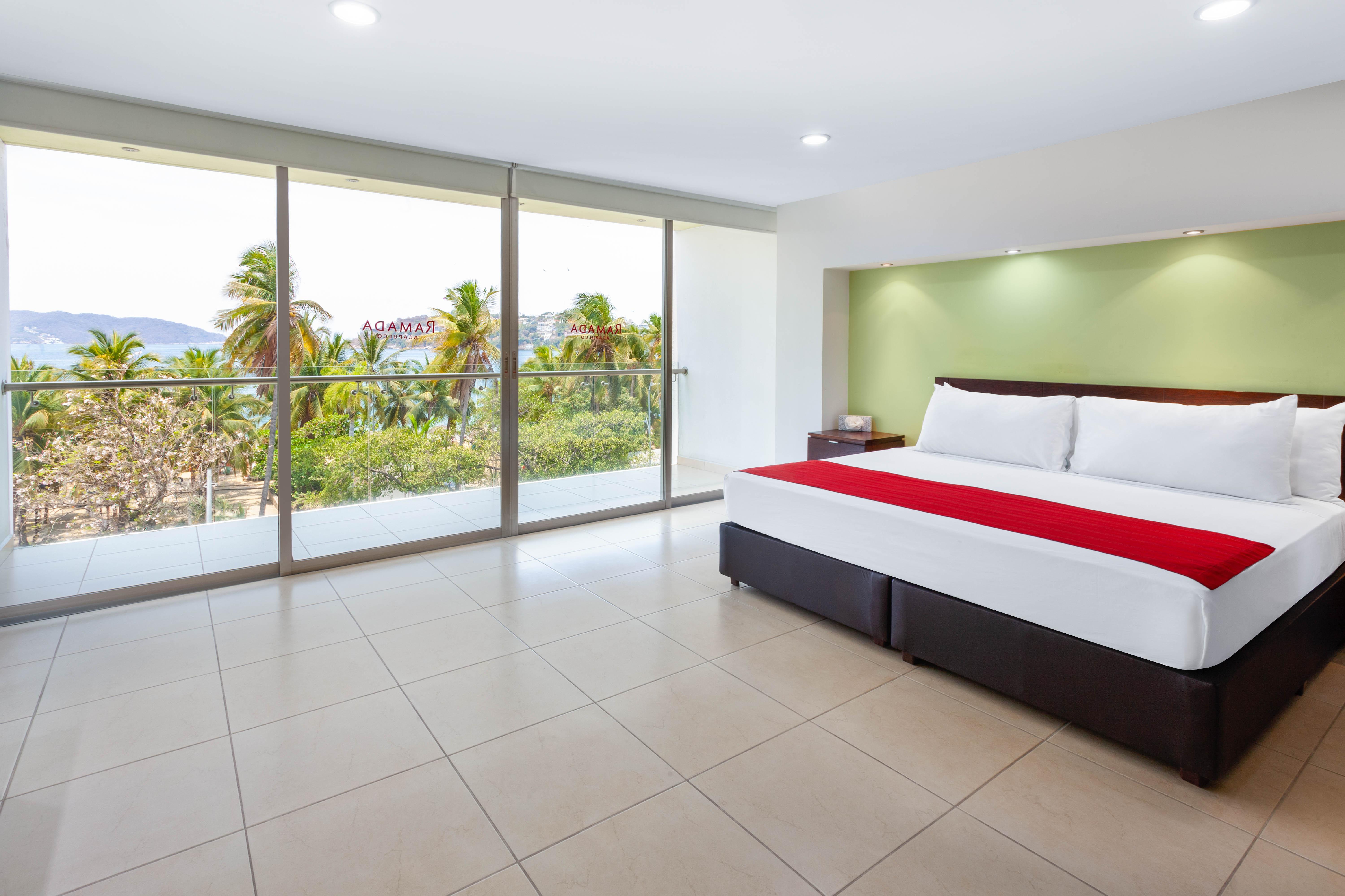 Ramada By Wyndham Acapulco Hotel & Suites Екстер'єр фото